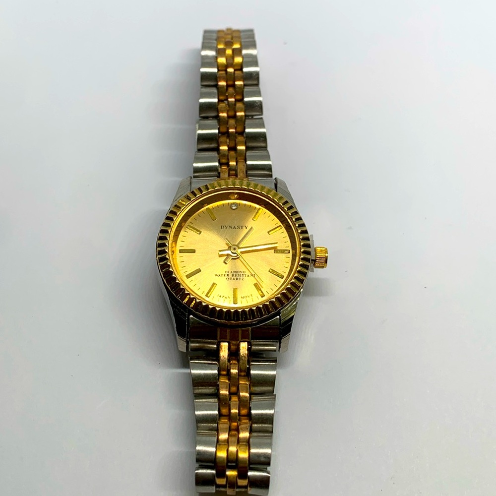 Dynasty Diamond Accent Ladies Watch working condition